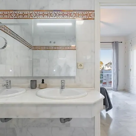 3 Bed Townhouse Close To The Estepona