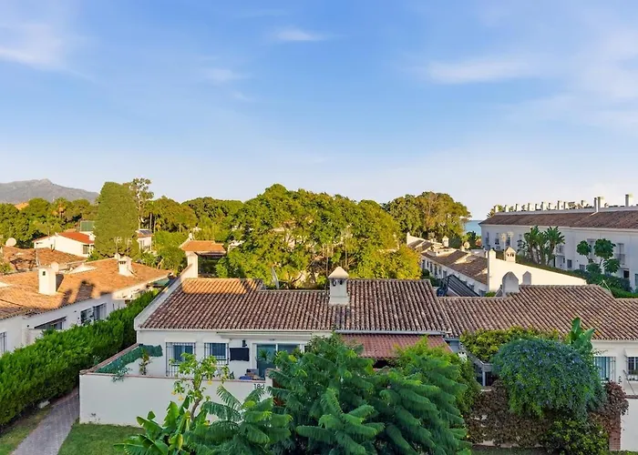 3 Bed Townhouse Close To The شقة إِستيبونا