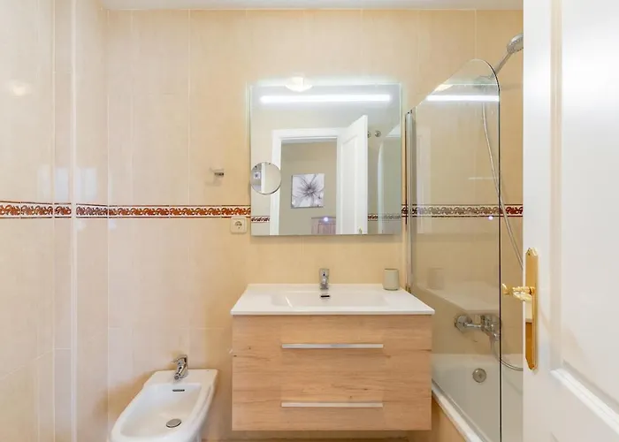 3 Bed Townhouse Close To The شقة