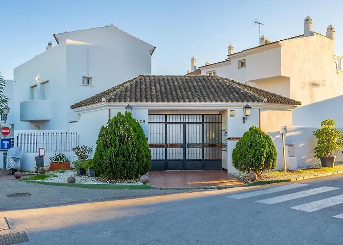 3 Bed Townhouse Close To The *