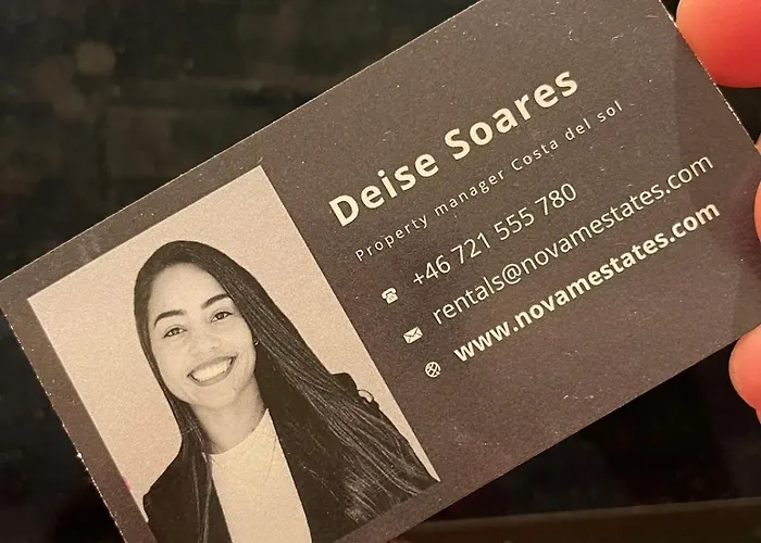 3 Bed Townhouse Close To The شقة