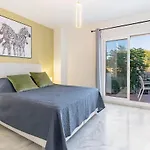 3 Bed Townhouse Close To The *