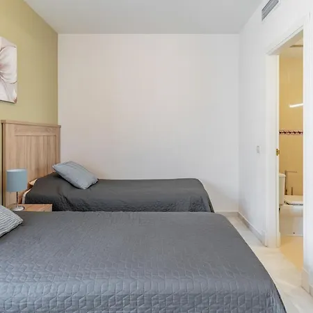 Lejlighed 3 Bed Townhouse Close To The Estepona